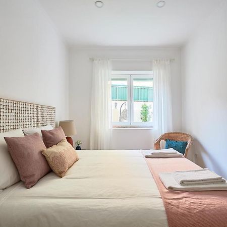 Belem Light Filled Apt With Patio, By Timecooler Lisboa 外观 照片